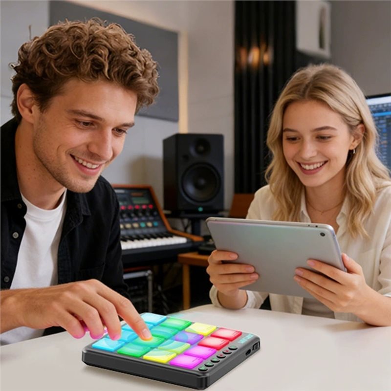 【TRAVEL ESSENTIAL】JAMJUM MIDI  – Midi Controller Pad recenzja i cena